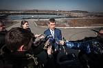 Ministr financí Andrej Babiš (ANO) si během dvoudenní návštěvy Moravskoslezského kraje prohlédl i laguny.