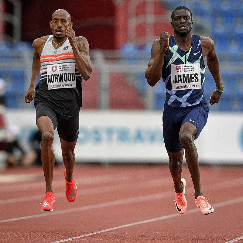 Zlatá tretra, atletický mítink kategorie Continental Tour - Gold, 19. května 2021 v Ostravě. Vernon Norwood (USA), 400 m muži a Kirani James (GRN), 400 m muži.