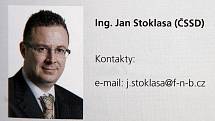 V oficiálním bulletinu krajského úřadu z druhé poloviny roku 2009, kde jsou představeni všichni členové rady a zastupitelstva, je u Jana Stoklasy uvedena e-mailová adresa j.stoklasa@f-n-b.cz, tedy adresa na firmu, která je nyní v konkurzu.