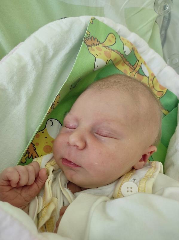 Eliška Lednická, Frýdek-Místek, narozena 13. července 2021, míra 47 cm, váha 3280 g Foto: Jana Březinová