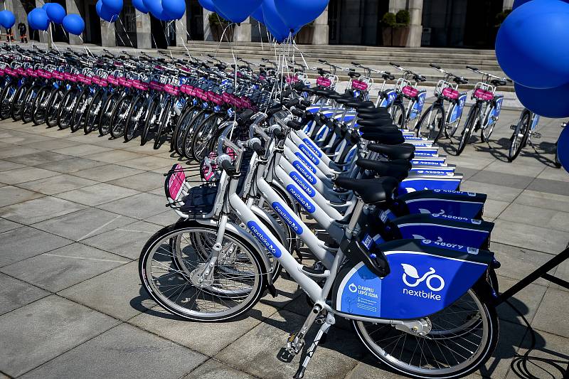 Sdílená jízdní kola Nextbike, 15. dubna 2019 v Ostravě.