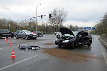 K nehodě se zraněním došlo 16. dubna v čase před 12.30 v Ostravě-Vítkovicích na křižovatce ulic Rudná a Místecká. Policie nyní žádá veřejnost o pomoc s šetřením. 