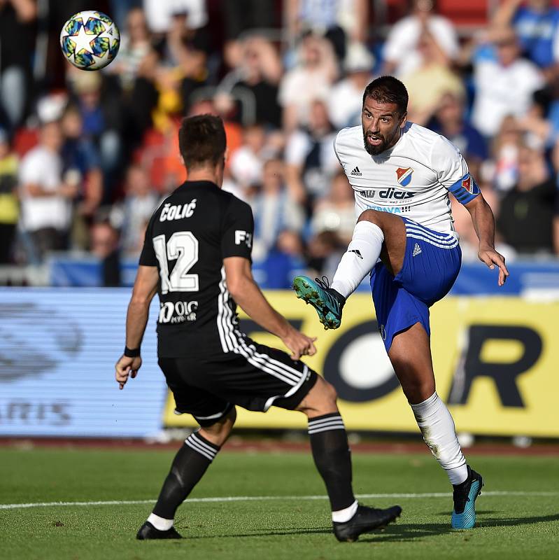 Utkání 9. kola první fotbalové ligy FORTUNA:LIGA, FC Baník Ostrava - SK Dynamo České Budějovice, 15. září 2019 v Ostravě. Na snímku (zleva) Benjamin Čolič a Milan Baroš.