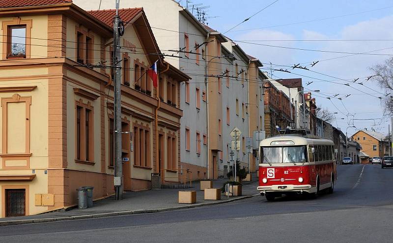 K Dolu Michal se lidé mohli svézt historickým trolejbusem