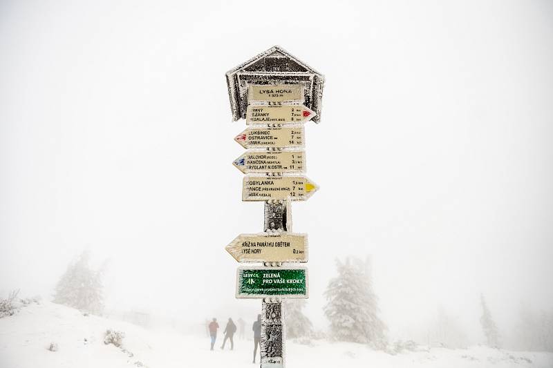 Zimní výstup na Lysou horu v Beskydech. 7. února 2021.