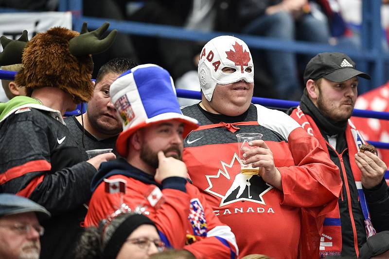 Mistrovství světa hokejistů do 20 let, skupina B: Kanada - ČR, 31. prosince 2019 v Ostravě. Na snímku fanoušci.