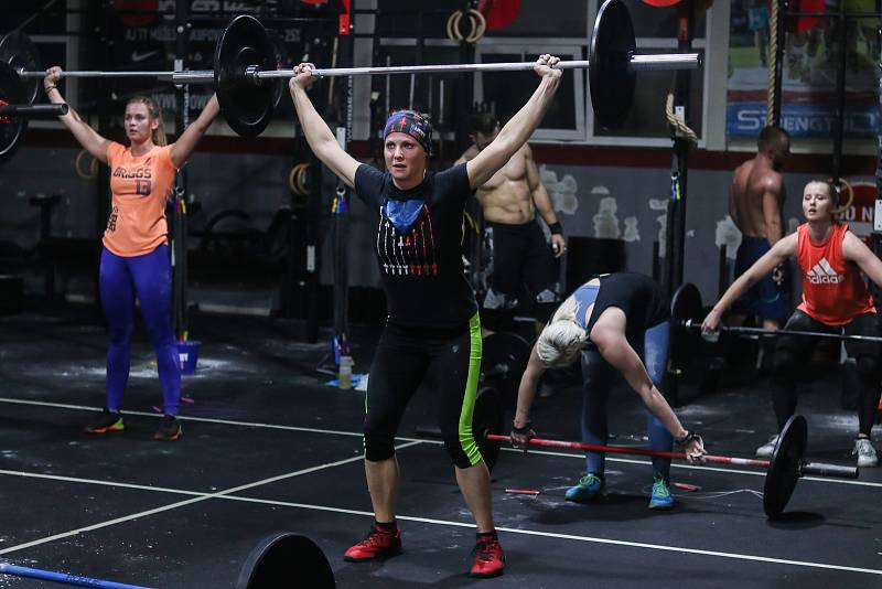 Charitativní akci #500RepsDeti pořádá Colliery CrossFit Ostrava, 29. prosince 2018.