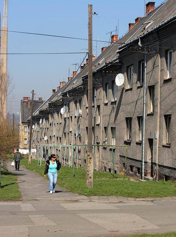 Obyvatelé Liščiny se o prvním dubnovém víkendu pustili do jarního úklidu