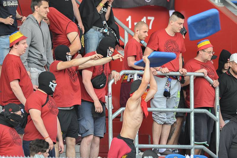 Utkání 26. kola první fotbalové ligy: Baník Ostrava - Sparta Praha, 28. dubna 2018 v Ostravě. Fanoušci Sparty.