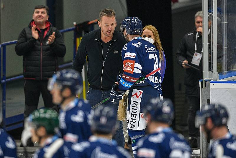 Utkání 36. kolo hokejové extraligy: HC Vítkovice Ridera - HC Olomouc, 28. prosince 2021 v Ostravě. (zleva) Pavel Kubina a Roberts Bukarts z Vítkovic.