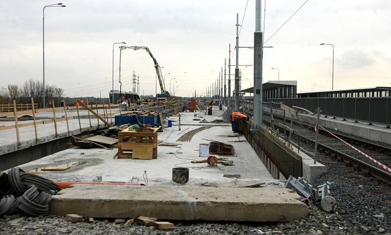 Snímek z rekonstrukce svinovských mostů v roce 2012. Ilustrační foto.