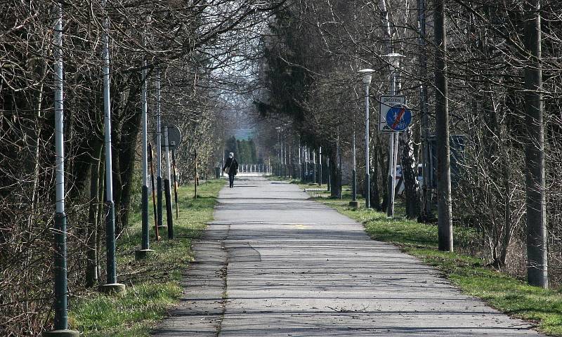 Ostrava-Hrabová, předměstí vesnického charakteru i průmyslová zóna, březen 2020.