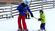 Tošovický areál zaplnili o víkendu lyžaři, snowboardisté i bobisté.