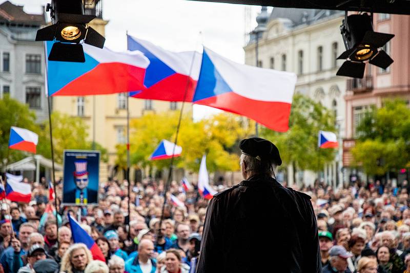 Demonstrace proti vládě na Masarykově náměstí, 28.září 2022, Ostrava. Ivan David.