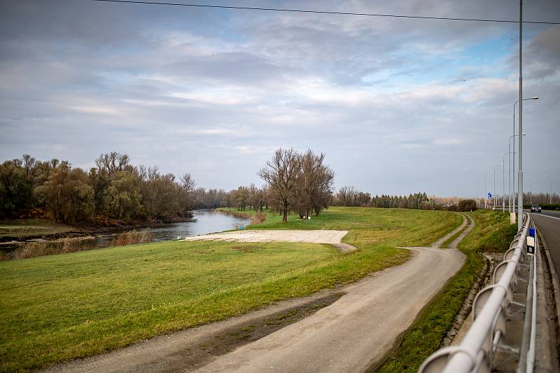 Plánovaný vodní koridor Dunaj–Odra–Labe. 14. listopadu 2020 v Ostravě.