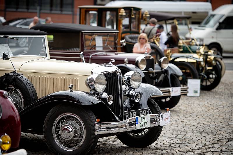 Setkání historických veteránů - Trofeo Niké Jeseníky 2019, 6. zaří 2019 v Ostravě.