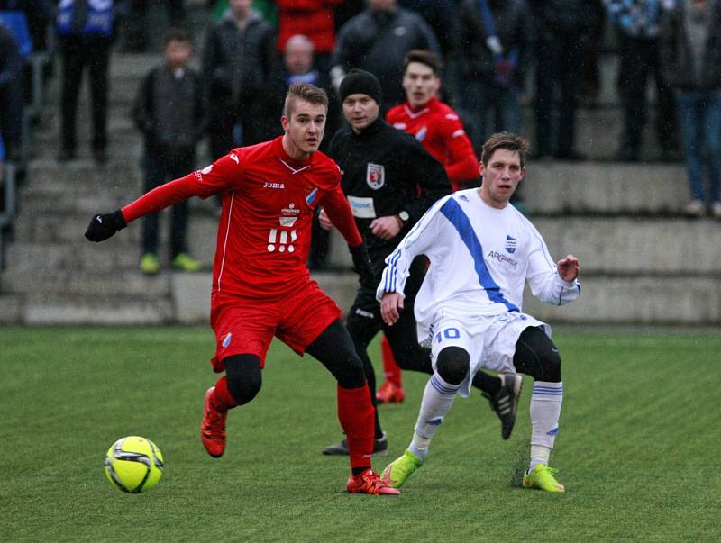 Fotbalisté druholigového Frýdku-Místku v rámci zimního turnaje Tipsport liga hostili ve frýdeckých Stovkách prvoligový Baník Ostrava a diváci se rozhodně nenudili. 