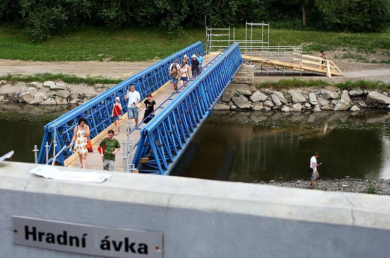 Hradní lávka na festivalu Colours of Ostrava.