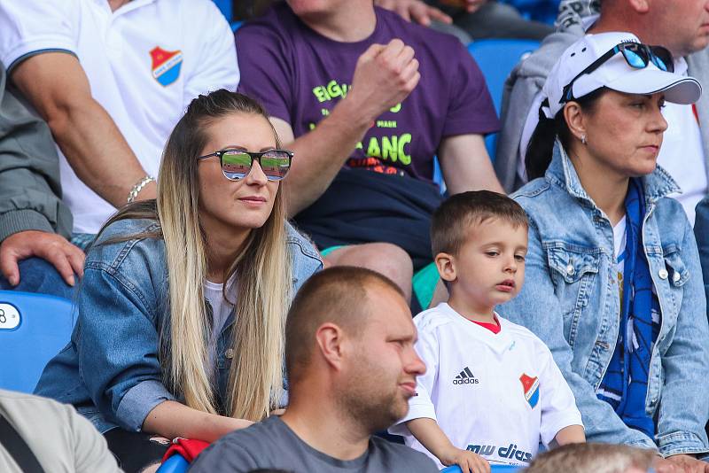 Utkání 4. kola nadstavby první fotbalové ligy, skupina o titul: FC Baník Ostrava - SK Slavia Praha, 19. května 2019 v Ostravě. Na snímku fanoušci.