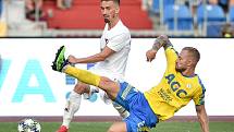 Utkání 3. kola první fotbalové ligy: FC Baník Ostrava - FK Teplice, 26. července 2019 v Ostravě. Na snímku (zleva) Josef Celba a Jakub Hora.