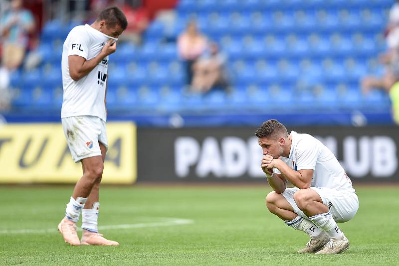 Nadstavba první fotbalové ligy, kvalifikační utkání o Evropskou ligu: FC Baník Ostrava - FK Mladá Boleslav, 1. června 2019 v Ostravě. Na snímku (zleva) Milan Baroš a Jánoš Adam.