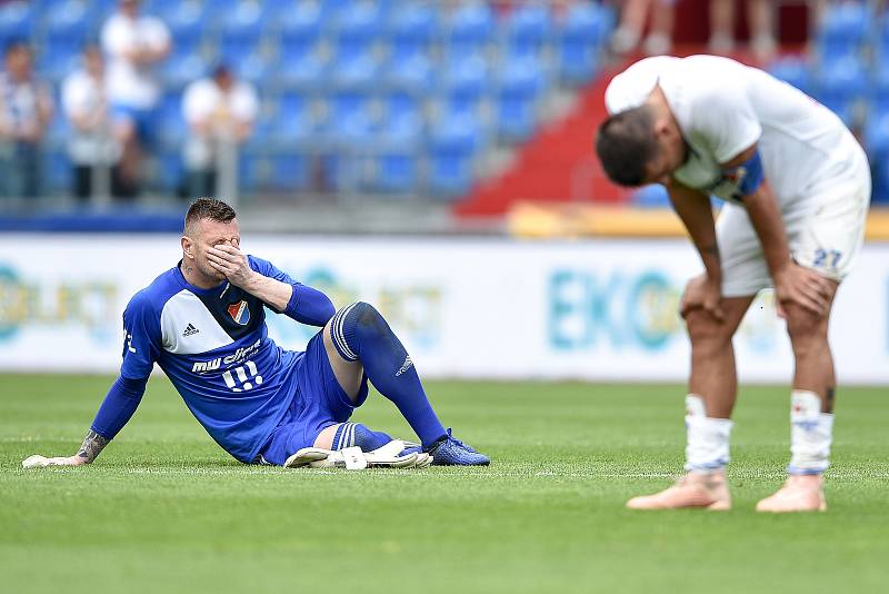 Nadstavba první fotbalové ligy, kvalifikační utkání o Evropskou ligu: FC Baník Ostrava - FK Mladá Boleslav, 1. června 2019 v Ostravě. Na snímku (zleva) Jan Laštůvka a Milan Baroš.