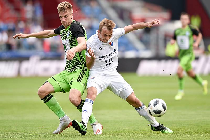 Nadstavba první fotbalové ligy, kvalifikační utkání o Evropskou ligu: FC Baník Ostrava - FK Mladá Boleslav, 1. června 2019 v Ostravě. Na snímku (zleva) Jan Stejskal a Kuzmanovič Nemanja.