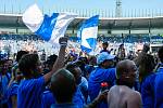 FC Baník Ostrava - 1.SC Znojmo.Radost, oslavy fanoušků baníku.Postup do 1. ligyfanoušci oslavovali na hřišti společně s baníkovskými hráči