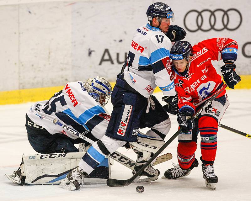 HC Vítkovice Ridera - Bílí Tygři Libereczleva Roman Will, Lukáš Derner, Jan Schleiss