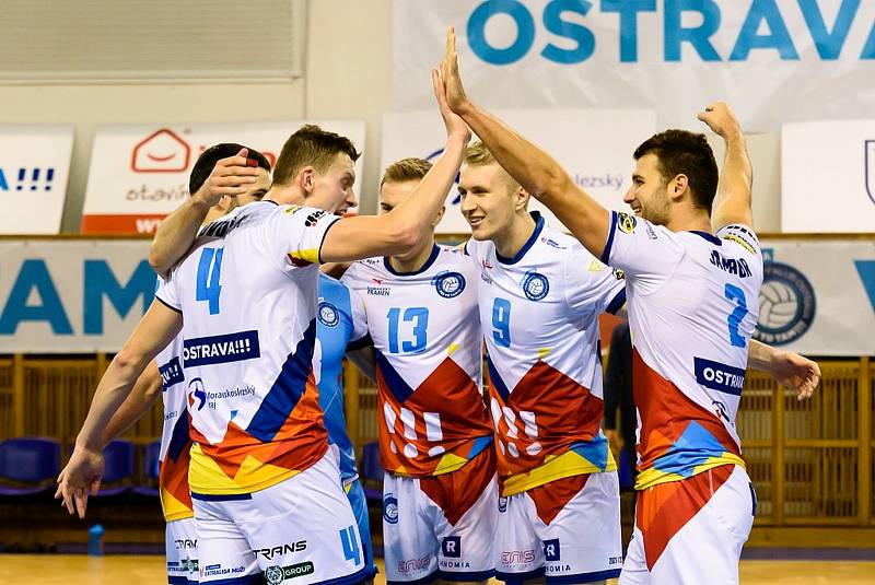 Volejbalisté VK Ostrava v 5. kole extraligy podlehli doma Kladnu 1:3.