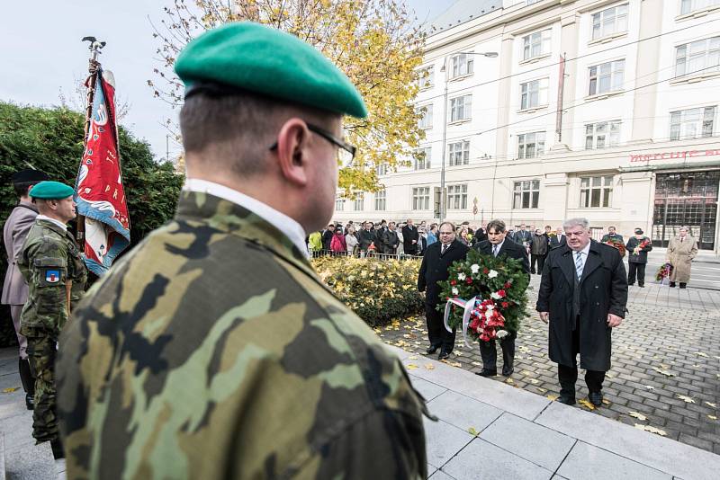 Ceremonie k 98. výročí vzniku samostatného československého státu v Ostravě.