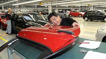 Hyundai přibrzdil. První automobily se v nošovické továrně začaly vyrábět na počátku listopadu loňského roku. Po ostrém startu teď Hyundai šlápl na brzdy.