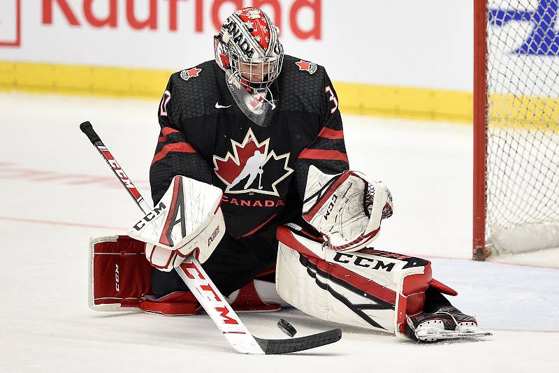 Mistrovství světa hokejistů do 20 let, finále: Rusko - Kanada, 5. ledna 2020 v Ostravě. Na snímku brankář Kanady Joel Hofer.