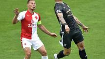 Utkání 29. kola první fotbalové ligy: FC Baník Ostrava - SK Slavia Praha, 10. června 2020 v Ostravě. Zleva Jan Bořil ze Slavie a Roman Potočný z Ostravy.