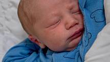 Eliáš Pilný z Karviné, narozen 23. května 2021 v Karviné, míra 49 cm, váha 3420 g. Foto: Marek Běhan