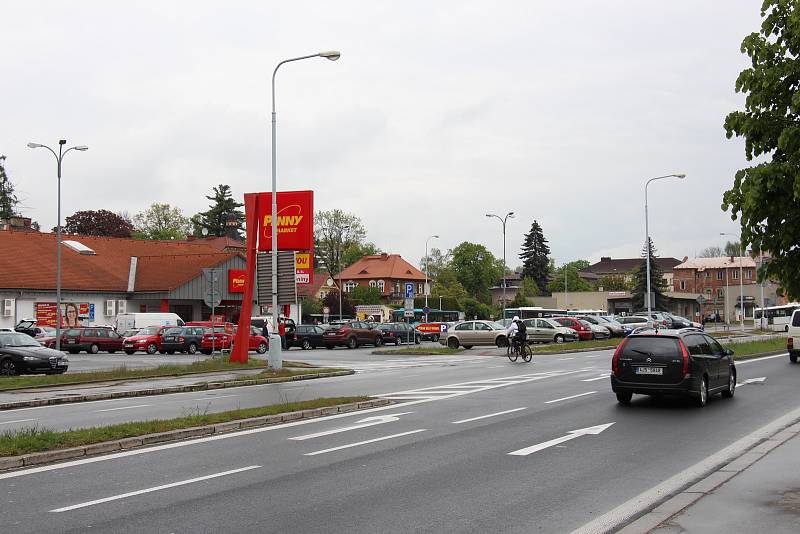 Na místě nádražního dvora a autobusového nádraží vznikne moderní dopravní terminál. Práce přiškrtí dopravu na frekventované Jesenické ulici.