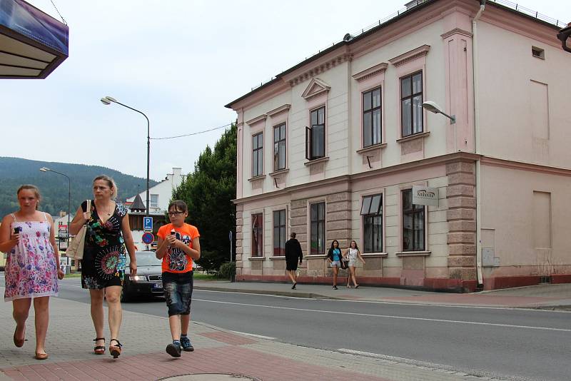 Jesenická knihovna se roky potýká s nevyhovujícími prostorami.