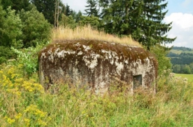 Objekt lehkého opevnění typu A-120 nad Šléglovem.