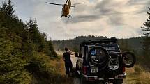 Zásahy horské služby v polovině září 2021 s asistenci vrtulníků v Jeseníkách a Králickém Sněžníku.