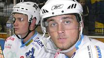 Jakub Kindl (vpravo)