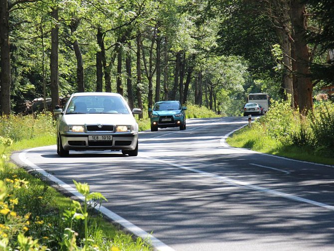 Úsek silnice na Ramzové, kde řidiči často překračují rychlost.