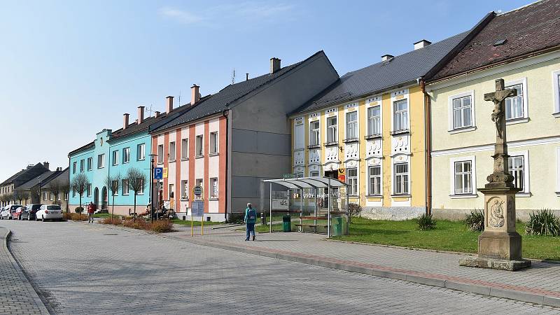 Město Úsov - náměstí