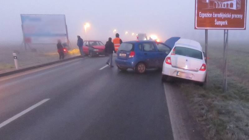 Hromadná nehoda mezi Rapotínem a Vikýřovicemi