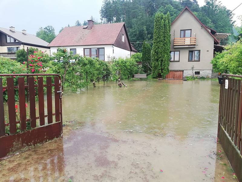 Následky průtrže mračen ve čtvrtek 13. června v Dolních Studénkách - Králci.