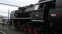 Při oslavách 140 let Moravské pohraniční dráhy projel trasu ze Šternberku do Dolní Lipky parní vlak.