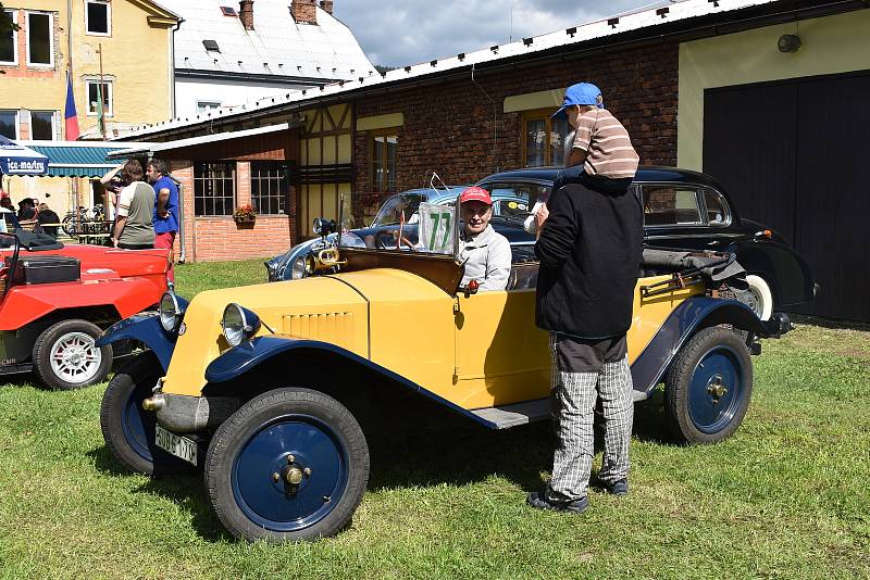 Orientační závod historických vozidel Priessnitzův okruh 2021.