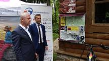 Oficiální spuštění sítě nabíječek na elektrokola v hornickém skanzenu ve Zlatých Horách.