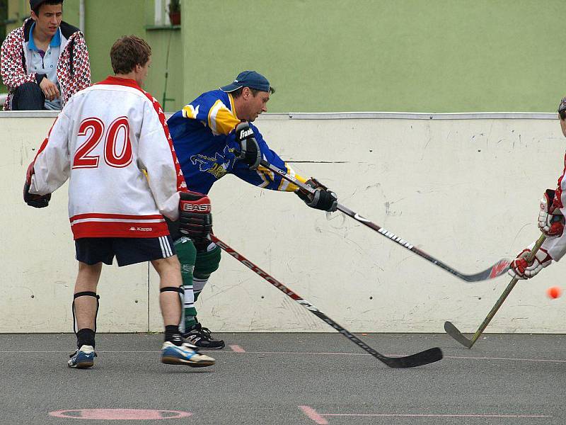 Hokejbalový turnaj v Benátkách, zúčastnil se také tým DraFans Šumperk