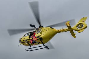 Záchranáři Horské služby Jeseníky absolvovali výcvik s leteckou záchrankou.