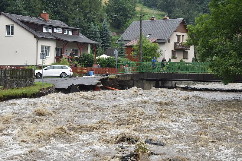 Následky bleskové povodně v Bělé pod Pradědem - horním Domašově.